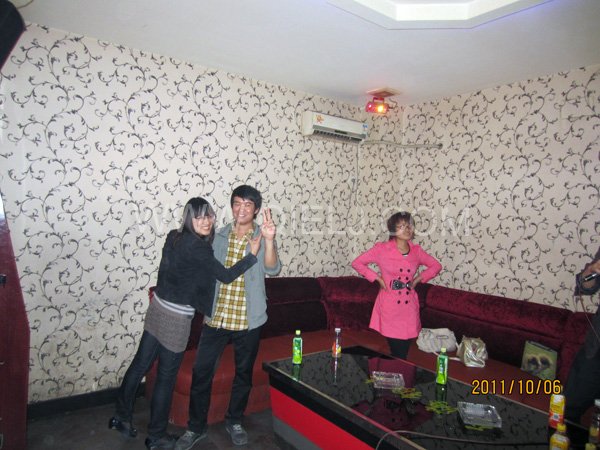 2011年10月，鄭州企鵝糧油機(jī)械有限公司--外貿(mào)部，十一國慶節(jié)團(tuán)體活動！(圖7)